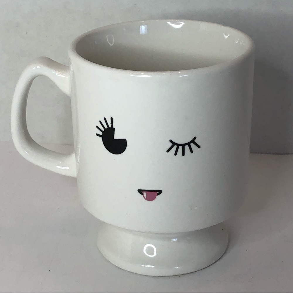 Global Design Winking Lady Eye Tongue Sticking Out Pedestal Footed Ceramic Mug